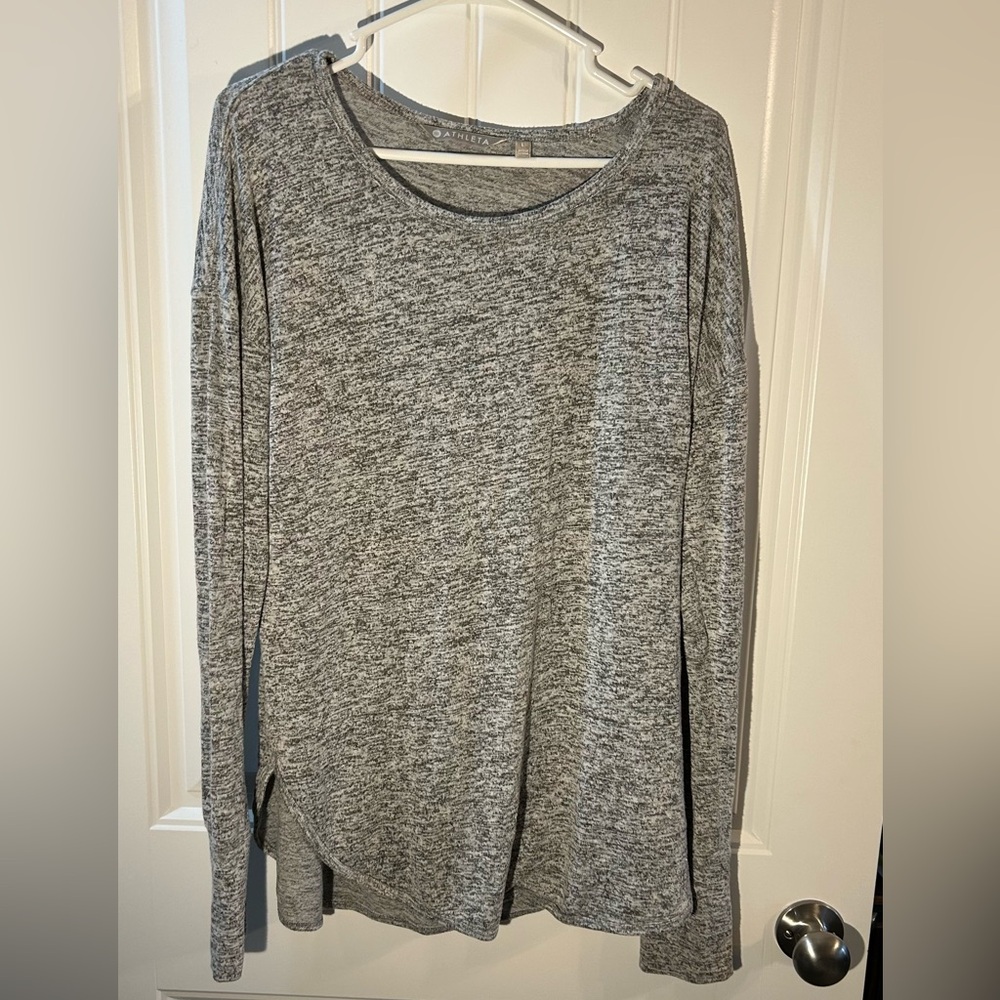 Athleta Women’s Long Sleeve / Size L